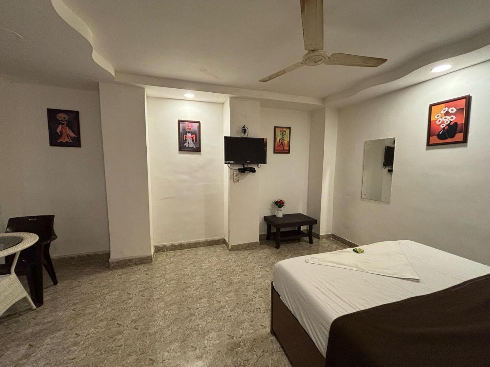 Rockdale Hotel & Resort Mira-Bhayandar Ngoại thất bức ảnh