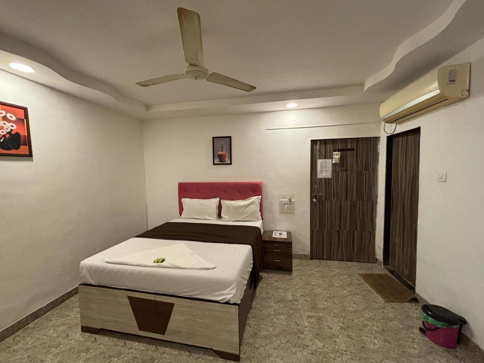 Rockdale Hotel & Resort Mira-Bhayandar Ngoại thất bức ảnh