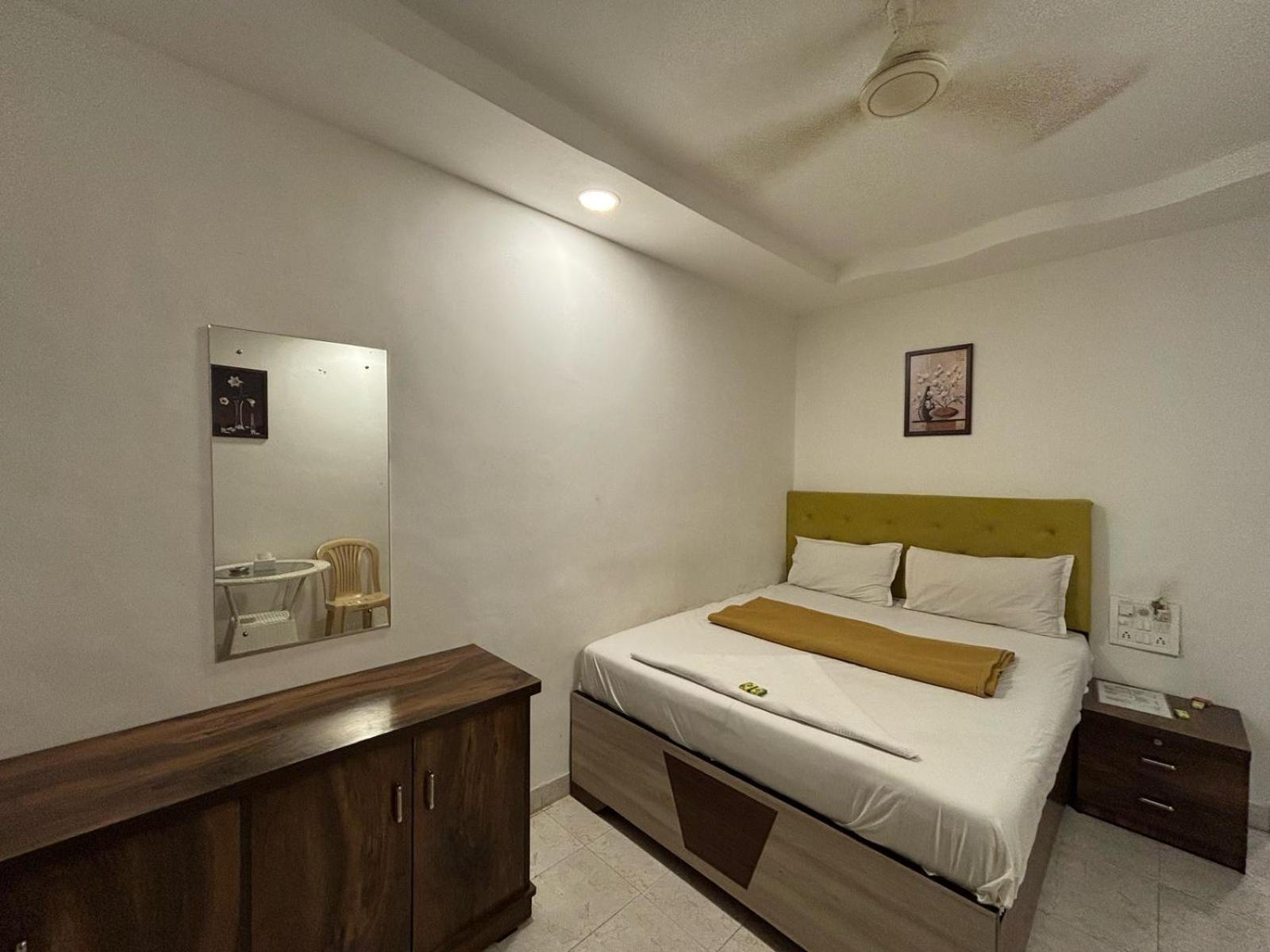 Rockdale Hotel & Resort Mira-Bhayandar Ngoại thất bức ảnh